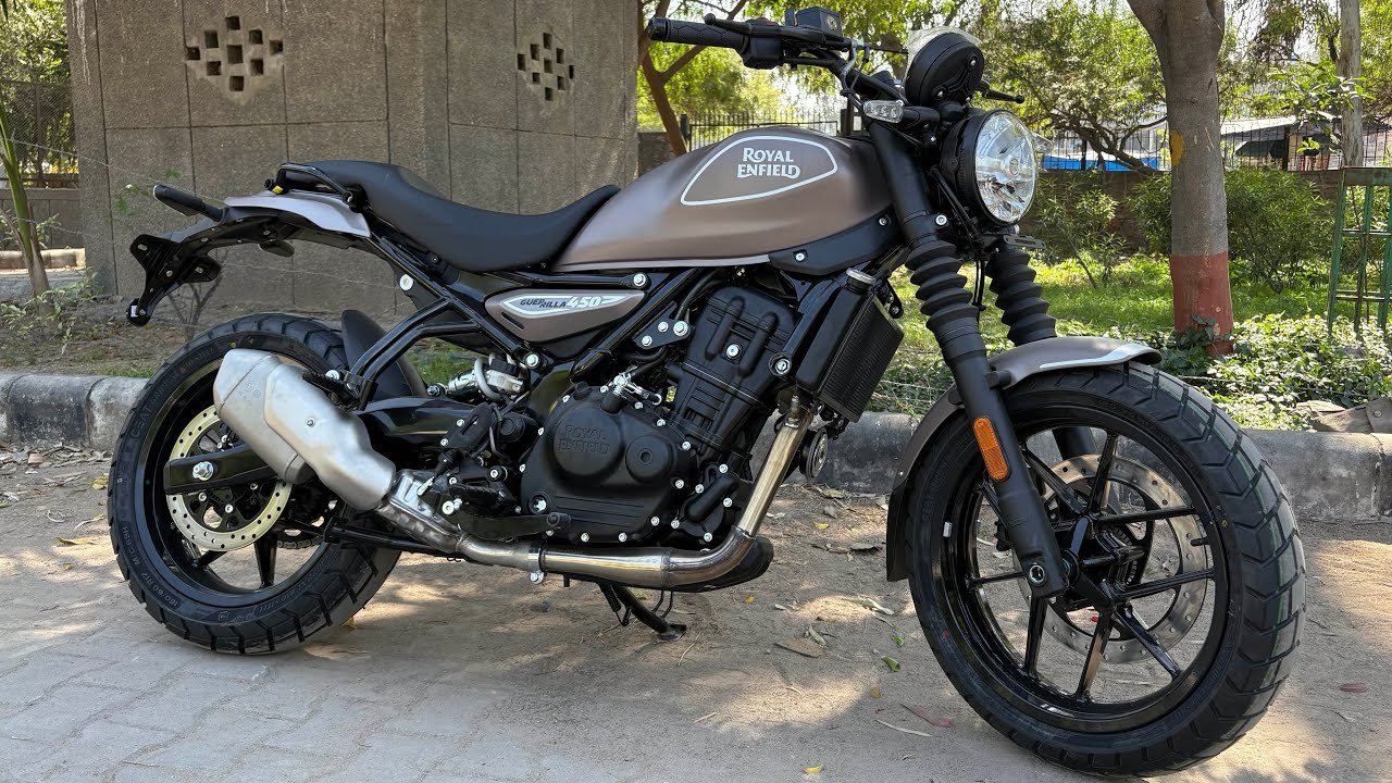 Royal Enfield Roadster 450 Is Coming – And It’s Nothing Like You Expected!